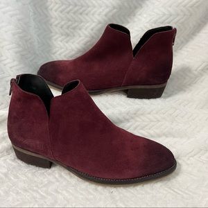 Van Eli Maroon Leather Suede Booties Rounded Toe Zipper Up Back Women’s size 7.5